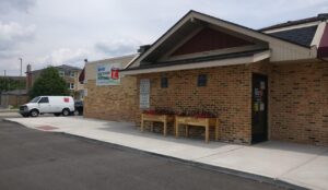 Self Hep Pantry & Closet
